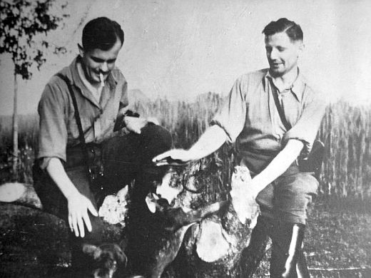 Od lewej: mjr Hieronim Dekutowski „Zapora” i kpt. Zdzisław Broński „Uskok”.