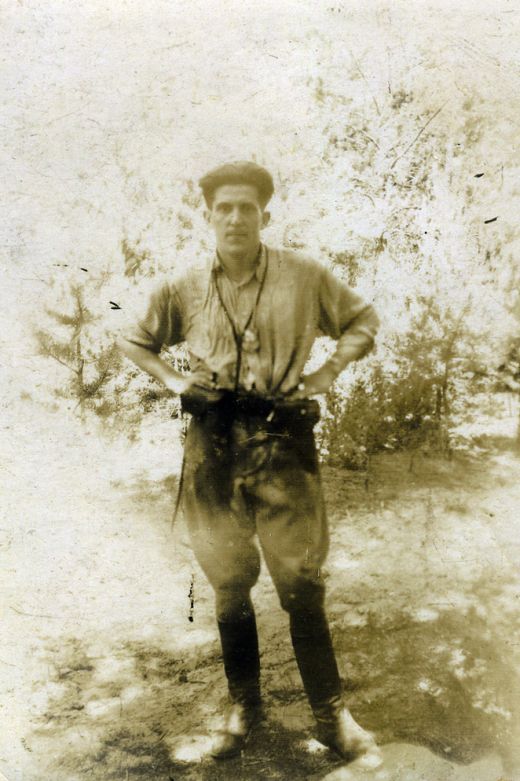 Stanisław Grabowski &quot;Wiarus&quot;. Wiosna/lato 1949 r. (fot. zbiory Dariusza Syrnickiego).