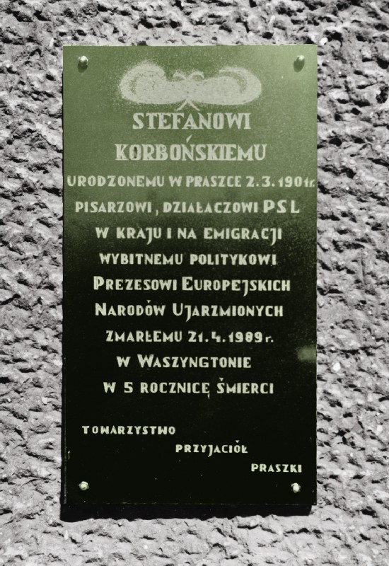 Commemorative plaque on the facade of the tenement, Stefan Korboński was born, installed on the fifth anniversary of his death