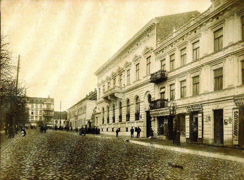 A view of Dojazd, now Józefa Piłsudskiego Street, at the Warsaw-Vienna Railway station, early 20th century