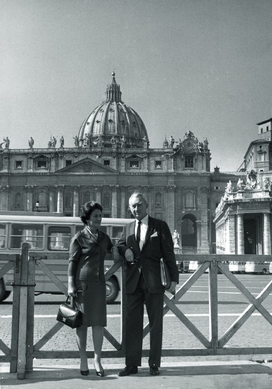 Zofia and Stefan Korboński at St. Peter’s Square after a visit to Pope Paul VI, 13 October 1963