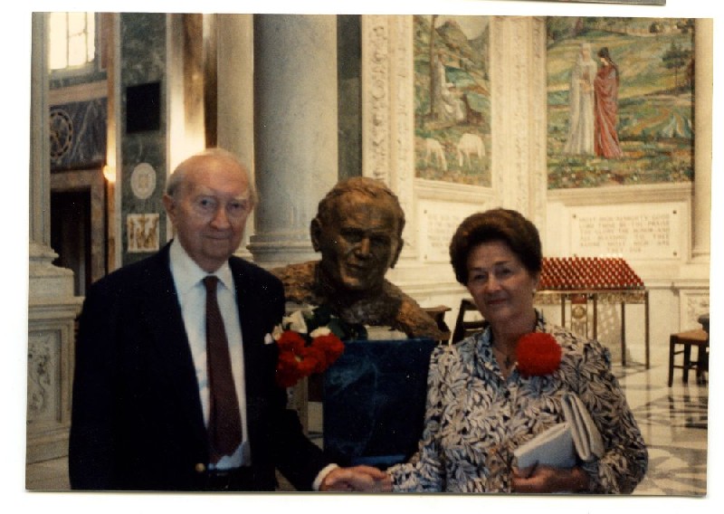 Zofia and Stefan Korboński after a Holy Mass on the 50th anniversary of their marriage