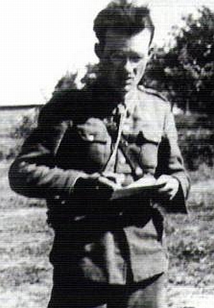 Ppor. Czesław Zajączkowski ps. „Ragner”, dowódca IV batalionu 77 pp AK, a następnie Zgrupowania „Południe” na Nowogródczyźnie. Zginął w walce 3 grudnia 1944 r. przebijając się przez trzy pierścienie obławy WW NKWD (ponad 1400 ludzi) koło chutoru Jeremicze.